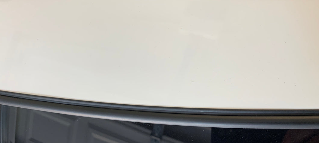 Front Windsheld Upper Molding Kit