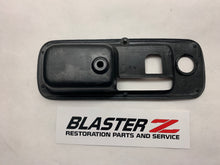 Load image into Gallery viewer, Passenger side T-Top finisher
