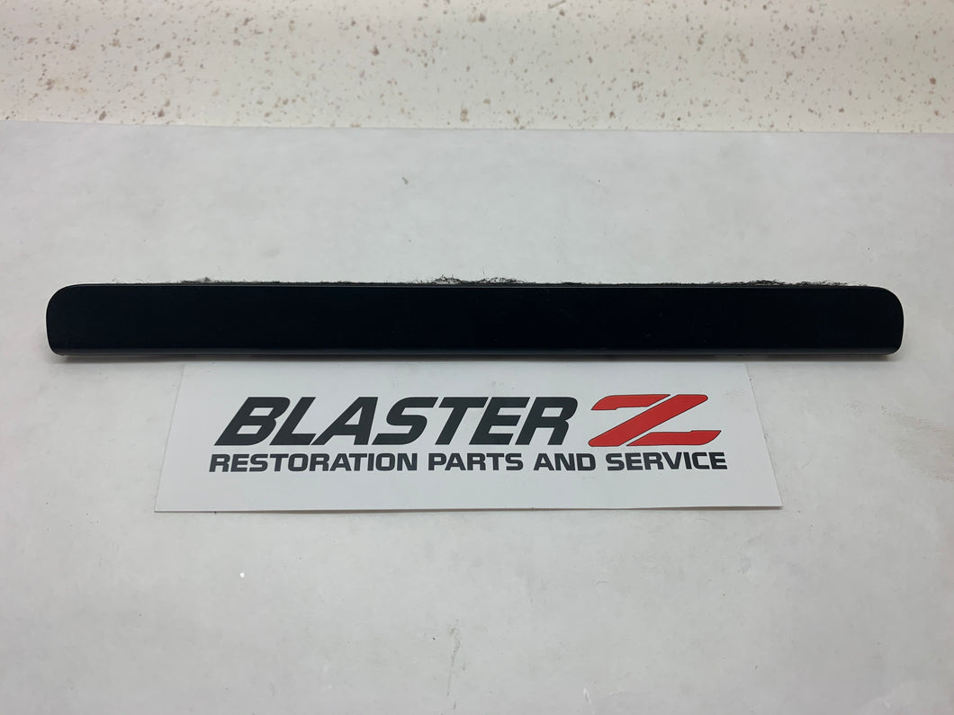 Radio Bezel center Trim